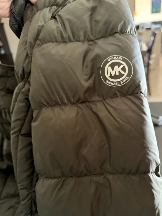 Michael Kors Olive Hooded Quilted Puffer Jacket - Size L - Lightweight - Picture 9 of 9